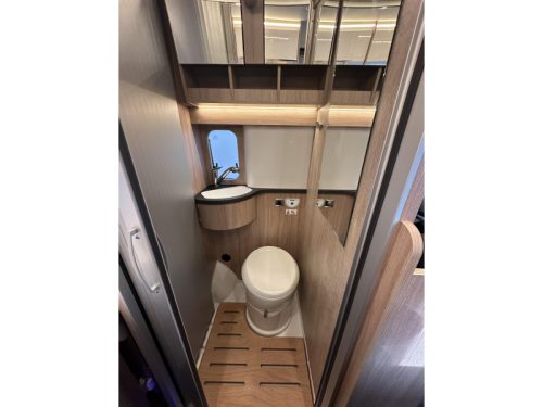 Laika Ecovip 540 CV Aufstelldach Automatik 5,41M Foto: 9
