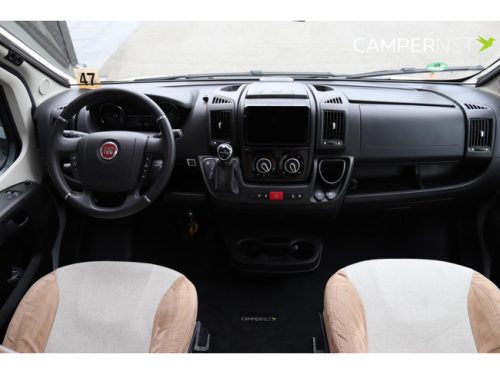 LMC Cruiser V646 140hp Automatic | HEO safe locks | Thule awning | Towbar | Single beds | Bearlock | Panoramic roof | Compact model photo: 20