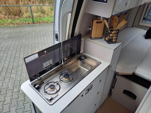 B&uuml;rstner Delfin C 621 - Single beds - Towbar photo: 10