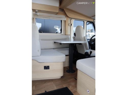 Hymer BMC-I 680 170pk Automaat | Hefbed | Gescheiden douche | Leder | Lithium | Omvormer | Zonnepanelen | SLC Chassis | Centrale vergr foto: 4
