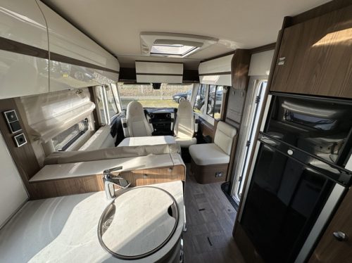 Hymer BML-I 780 BOVENKASTEN+LUCHTVERING! foto: 11