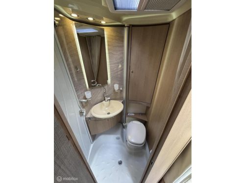 B&uuml;rstner Travel Van T 620 Fiat 2.3 130ch Euro 5 | Lits jumeaux | Douche/WC | Garage | 72 000 km | EXCELLENT &Eacute;TAT photo : 9