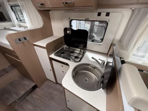 Carado Emotion T 338 Single Beds Pop-top roof 2020 photo: 12
