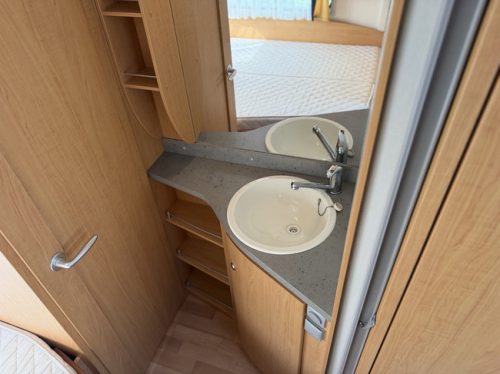 Knaus SUDWIND 450 FU Foto: 15