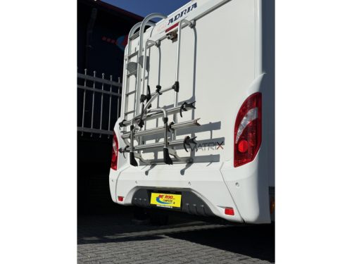 Adria Matrix 680 SP Spacious seating! photo: 7