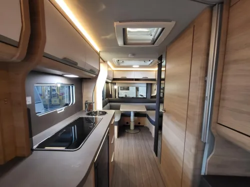 Knaus Sudwind Black Selection 500 EU disponible en stock photo : 3