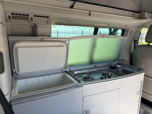Volkswagen T6 California Ocean 2017 150HP 94,000KM photo: 4