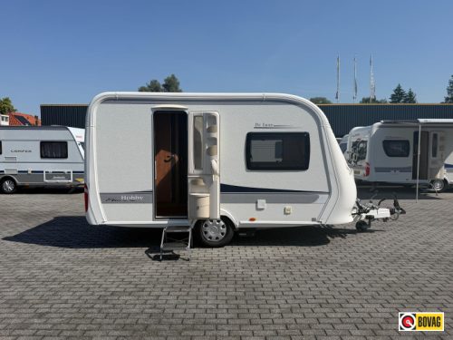 Hobby De Luxe 380 TB With mover and awning!