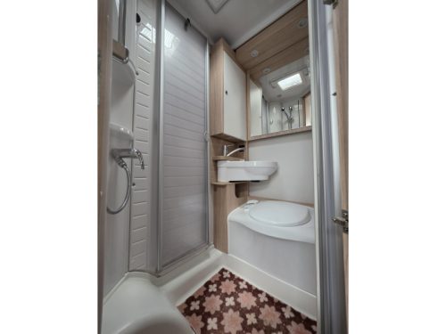 Sunlight T 58 Compact met ruimte! photo: 10