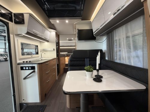 Adria Coral 600 SL Nivelliersystem / Maxxfan Foto: 9