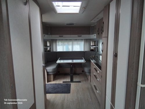 Hobby Prestige 560 UL Single beds+dinette photo: 5