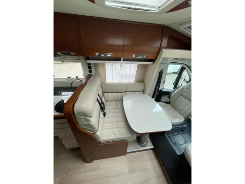 Rapido 666 F photo: 8
