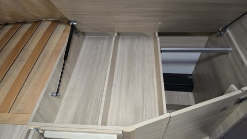 Challenger 337 GA with single beds photo: 29