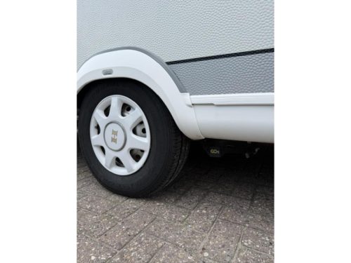 Hobby De Luxe 400 SFE inkl. Mover und Vorzelt Foto: 9