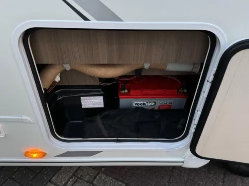 Challenger Sirius 2098 Queensbed-Hefbed-2x Airco photo: 16