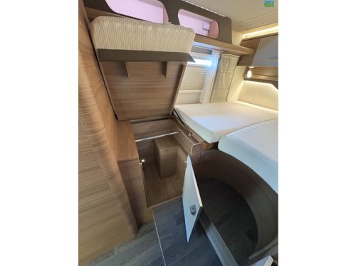 Knaus L!VE I 700MEG photo: 20