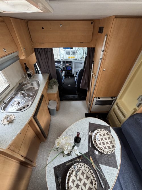 Chausson Welcome 50 5.40m COMPACT! CIRCULAR SEATING + FOLDING BED photo: 10