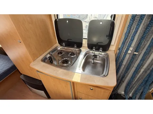 Caravelair Antares Luxe 426 bunk bed fixed bed photo: 4