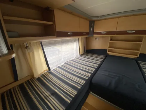 Dethleffs Advantage 6611 T single beds FULL Air conditioning photo: 9