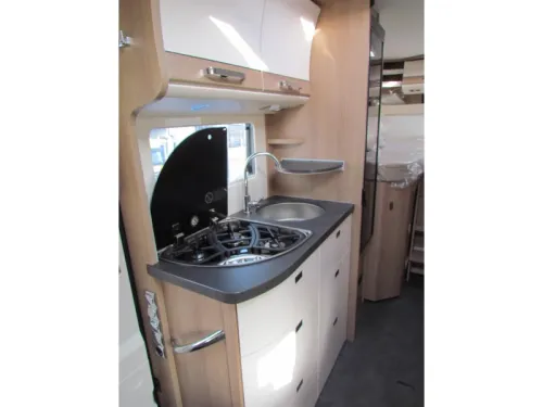Malibu I 430 LE L&auml;ngs-/Hubbett Automatik Foto: 7
