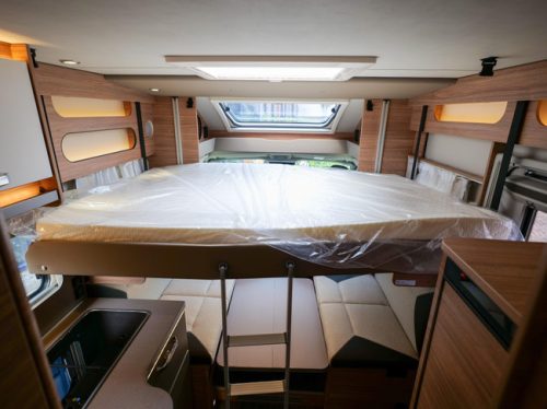 Weinsberg CaraSuite Spicy 700 DX AUTOMATIC FACE 2 FACE 2027 photo: 9