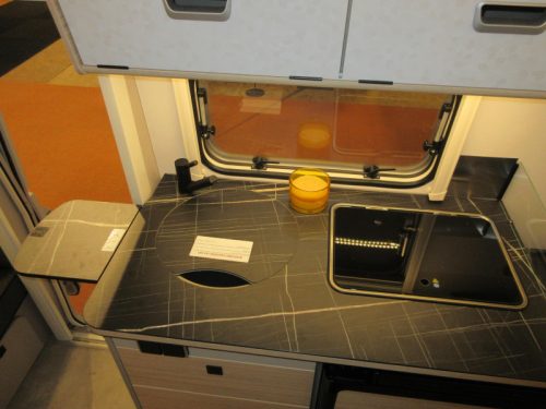 Eriba Touring Silver Edition 542 210 Breit/Einzelbetten!! Foto: 5