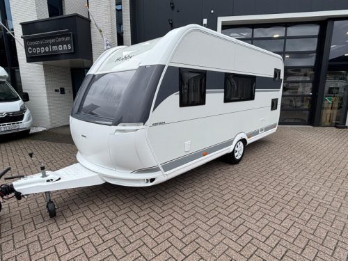 Hobby On Tour 470 KMF with awning and bunk bed photo: 3