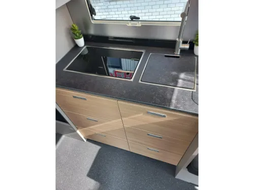Adria Compact Select DL 2027 automatic photo: 11