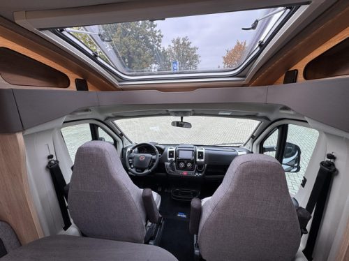 Knaus Sky TI 700 MEG Platinum Automaat - Enkele bedden foto: 19