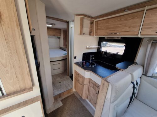 Bavaria Pilote P740 Class | New timing belt | Elec. Queen bed | Solar panels | Air suspension | Very neat condition! photo: 8