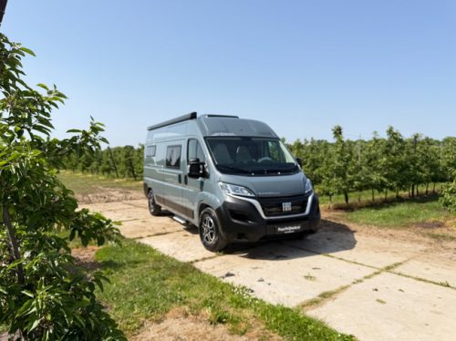 P&ouml;ssl Summit 600 LR Automatic/Solar/Towbar/TV and satellite dish photo: 3