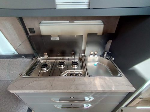 Hobby De Luxe 460 UFe photo: 12