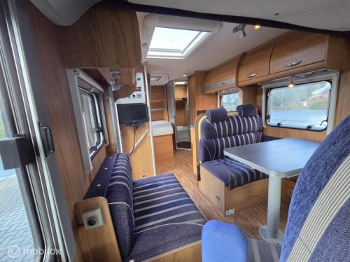 B&uuml;rstner I684 Aviano Camping-car Int&eacute;gral ☆131CV,Lit de pavillon,Solaire☆ photo : 12