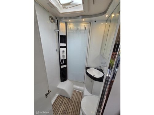 Hobby V65 GE 50 Years 2018 ☆Single beds-51kkm-Euro-6 ☆ photo: 21