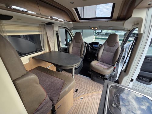 Malibu Charming GT Skyview 600 Luftfederung Skyroof Foto: 2