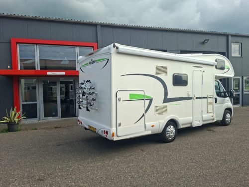 Forster A699 HB ger&auml;umiges 6-Personen-Familien-Wohnmobil Foto: 2