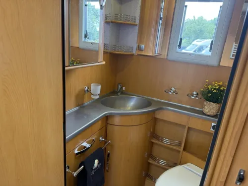 Phoenix Liner 8000 G Full options  photo: 11