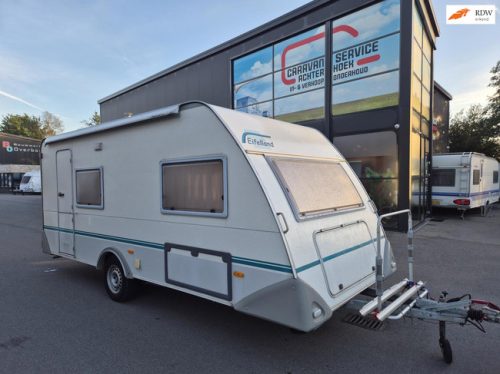 Eifelland 490 Holiday, 2nd owner with bag awning and side wall