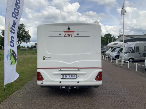 LMC Fiat Ducato 2.8 JTD 128 HP, AUTOMATIC Semi-integrated, Engine air conditioning, 2 Single beds (Low), Alko chassis etc. Year of manufacture 2003 Camper centrum on the road Marum photo: 28