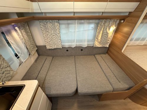 Hobby De Luxe 400 SFe foto: 6