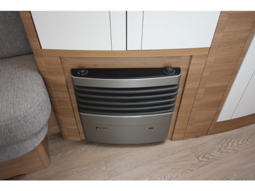 Hobby De Luxe 495 UL Mover+Lithium, 1st owner photo: 17
