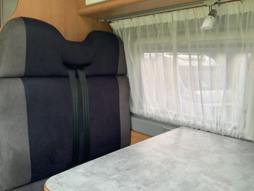 P&ouml;ssl  640  160 PS  Kastenwagen , Einzelbetten, Motor-Klimaanlage, Fahrradtr&auml;ger wegdrehbar f&uuml;r zwei E-Bikes  , Bj.2010 Marum Camper centrum on the road Foto: 15