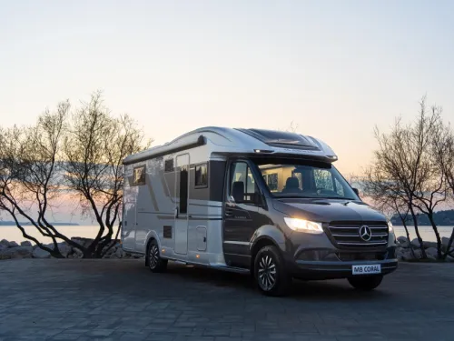 Adria Coral MB Supreme 670 DL photo: 22