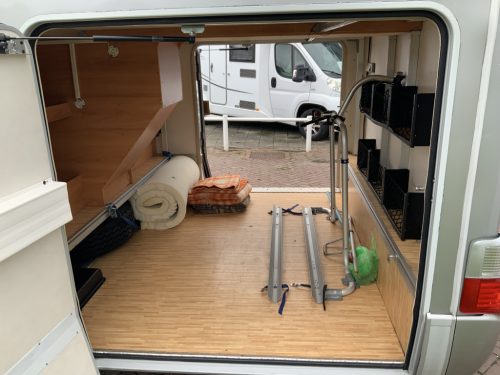 Hymer    B 674 SL   2.3 M. 130 PK  Vollintegriert, 4 Schlafpl&auml;tze  4 Gurte  , Einzelbetten, Hubbett, Motor-Klimaanlage, Bj.2008 &bdquo;Ihr Wohnmobil-Verkaufsvermittler Marum Camper Zentrum on the road Foto: 31