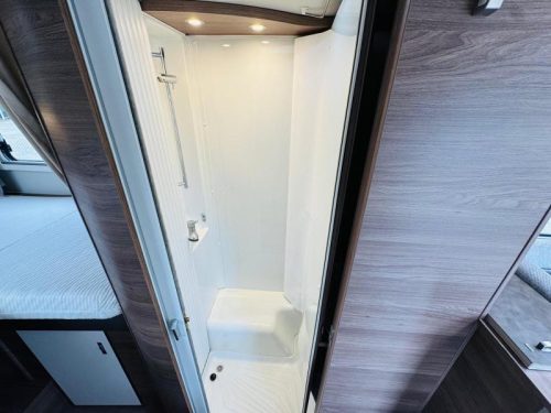 Knaus L!ve I 650 MEG Automatik Einzelbetten Foto: 16