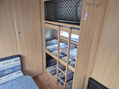 Adria ALTEA 502DT 3 berths triple bunk bed &amp; awning 1st owner photo: 12