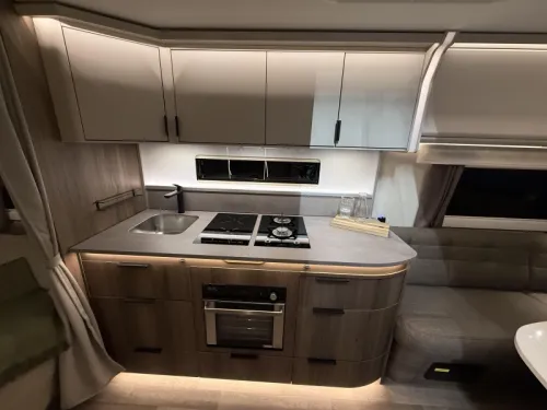 Kabe Royal 560 XLKS Modelo 2026 - KingSize foto: 8