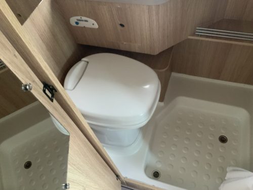 Knaus Boxstar Campervan AUTOMATIC Transverse bed, Engine air conditioning, Swivel seats, Bicycle carrier Busbiker, Year 2017 Camper centrum on the road Marum photo: 24