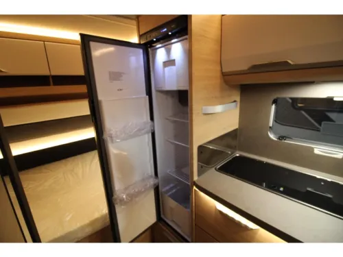 Knaus Sudwind Black Selection 420 QD Transverse bed & Tall refrigerator! photo: 15