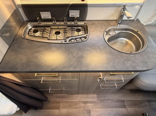 Kabe Safir 600 TDL KS- LENGTE BEDDEN- ALDE foto: 9